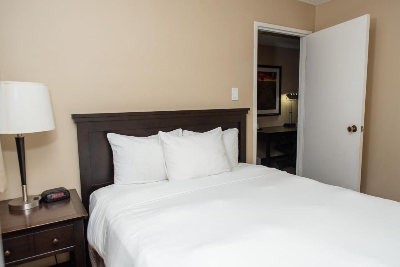 Hotel Baymont By Wyndham Red Deer Extérieur photo