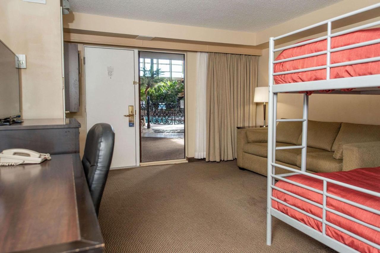 Hotel Baymont By Wyndham Red Deer Extérieur photo
