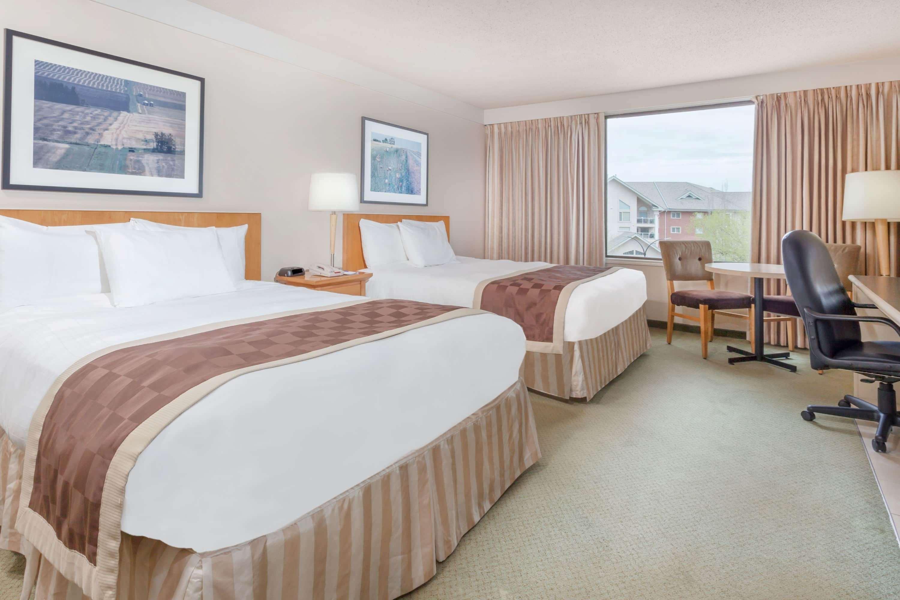 Hotel Baymont By Wyndham Red Deer Extérieur photo