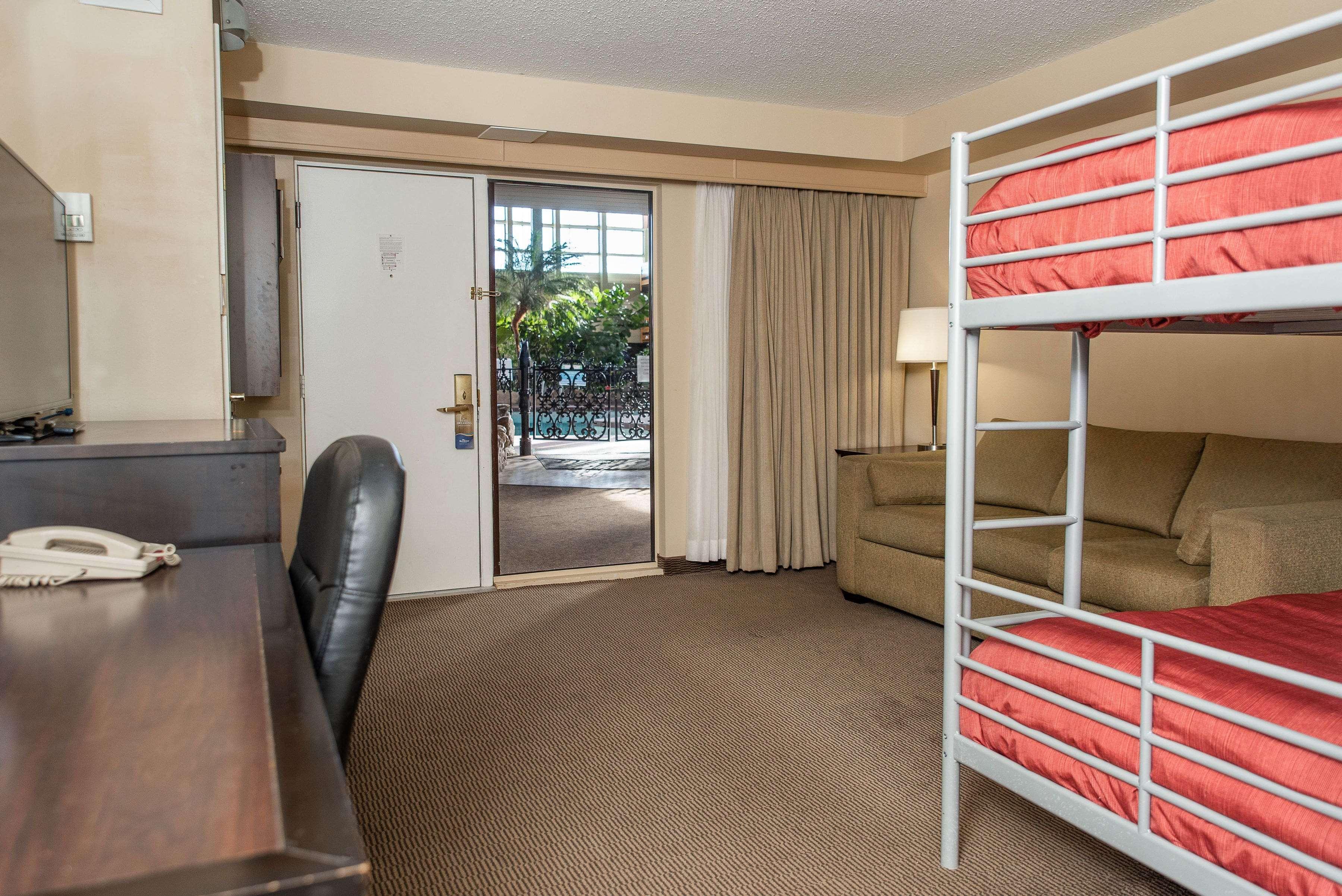 Hotel Baymont By Wyndham Red Deer Extérieur photo