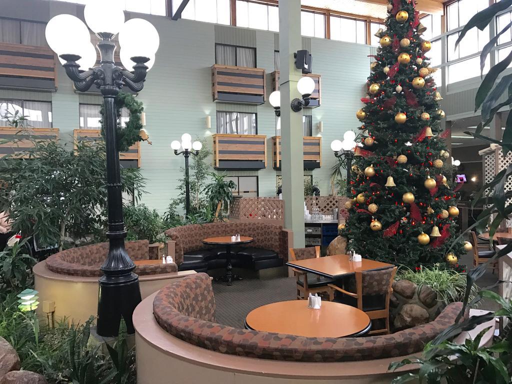 Hotel Baymont By Wyndham Red Deer Extérieur photo