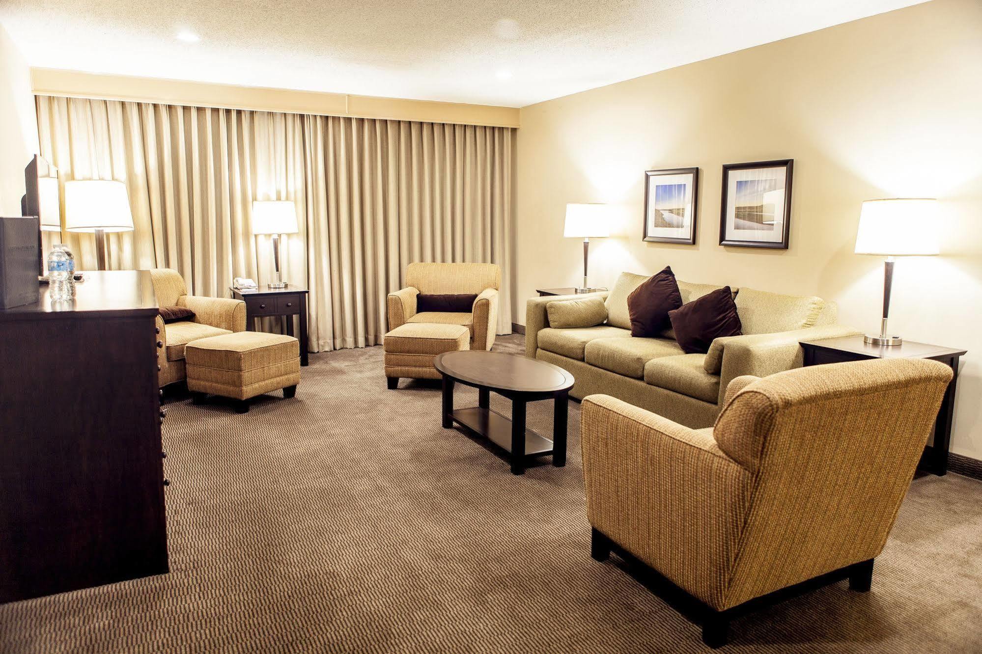 Hotel Baymont By Wyndham Red Deer Extérieur photo