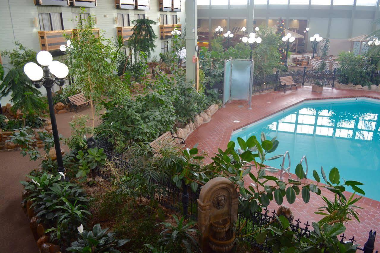 Hotel Baymont By Wyndham Red Deer Extérieur photo